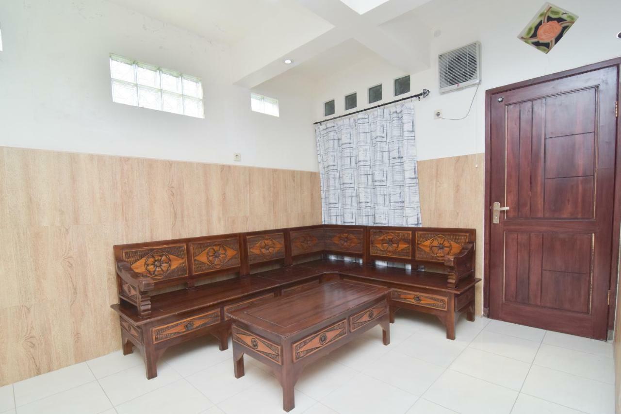 Dua Putri Villa باسوروان المظهر الخارجي الصورة